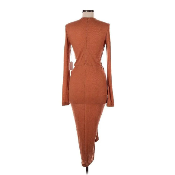 Song of Style Zuri Midi Cut Out Ruched Dress M NWT - Picture 7 of 12